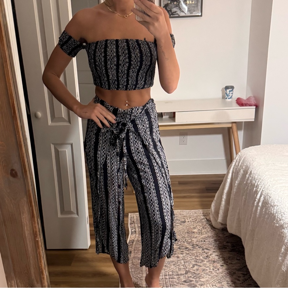 Unik Navy and White Printed Two-Piece Set